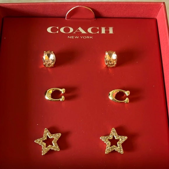 Coach: 2022 Earring (CF985) Set- Gold Tone - Picture 7 of 12